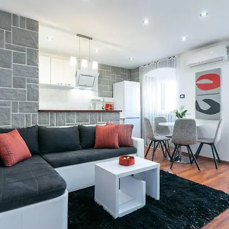 Апартаменты Glavanovo *